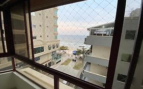 Cobertura quadra mar